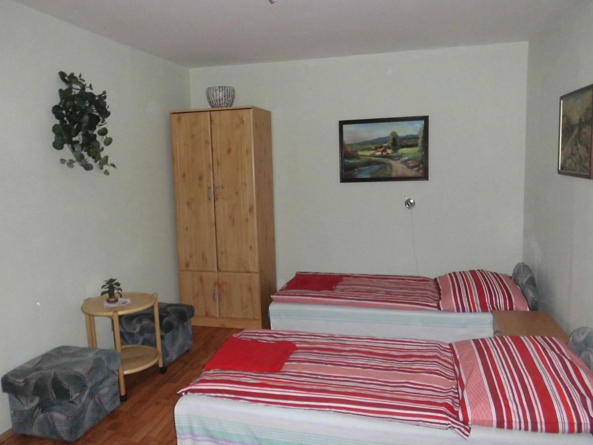 Fenyves Apartman Sárospatak Exterior foto
